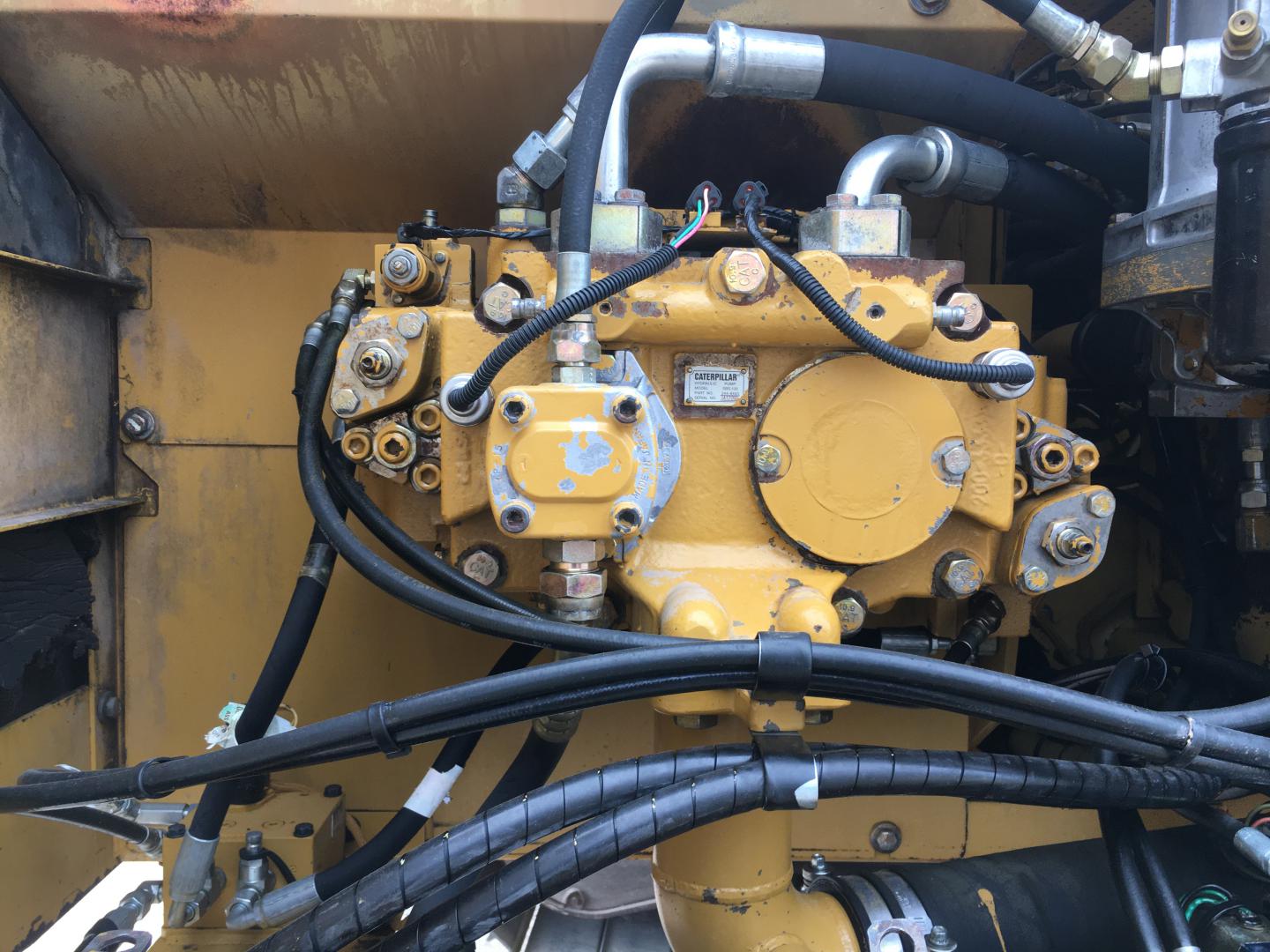 ./imagenes/INVOICE/2019/15381/EXCAVADORA 320C (36).JPG